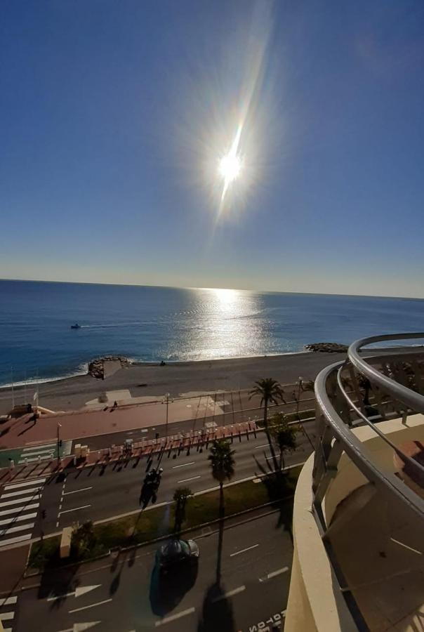 Appartamento Le Grand Bleu Nizza Esterno foto
